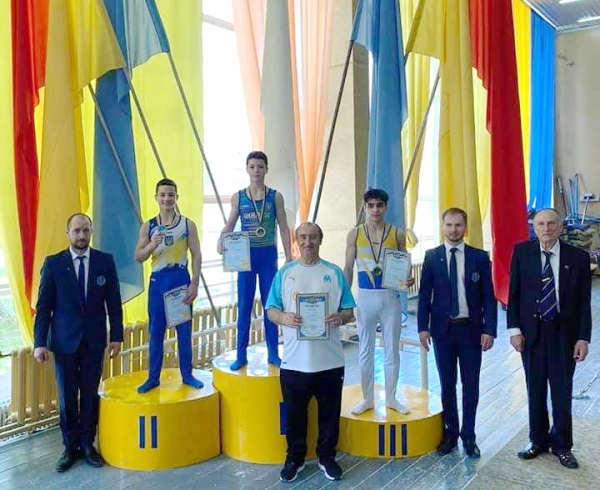 Спортивная гимнастика. Одесский спортсмен стал призером чемпионата Украины