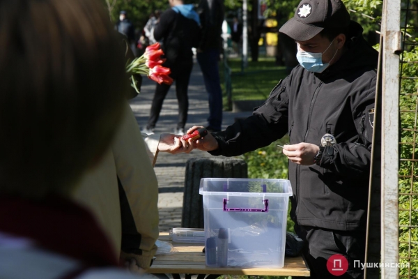 Одесса отмечает День победы: что происходит на Аллее Славы. Фото