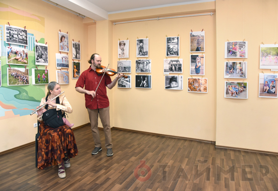 Одесские фотохудожники открыли выставку «Дети»