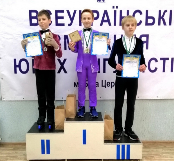 Фигурное катание. Юные одесские спортсмены завоевали 17 медалей на всеукраинских соревнованиях