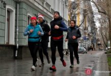 Позитив, несмотря на погоду: как центр Одессы встретил первое утро нового года. Фоторепортаж