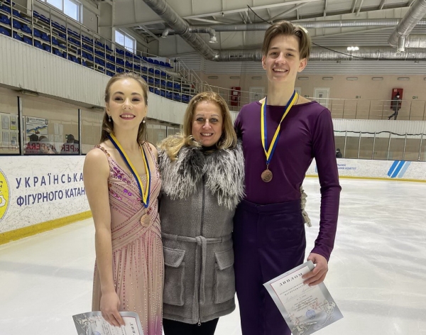 Фигурное катание. Одесские спортсмены завоевали две медали на чемпионате Украины