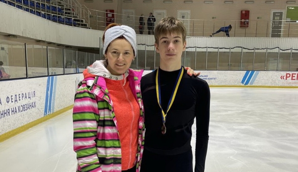 Фигурное катание. Одесские спортсмены завоевали две медали на чемпионате Украины
