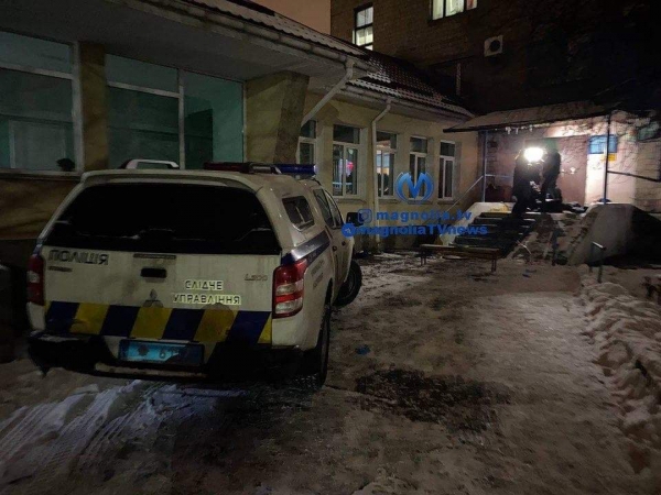 В Киеве на крыльце больницы застрелился мужчина