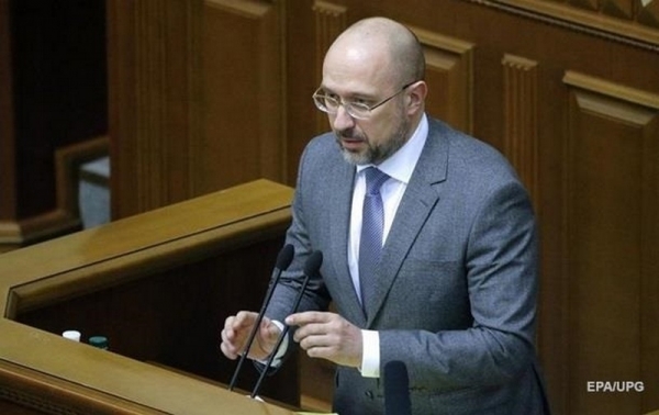 Раздача продуктов и выгодные кредиты: Шмыгаль рассказал, как Кабмин будет помогать украинцам