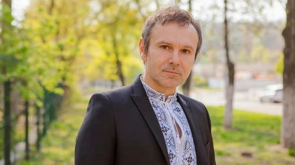 Святослав Вакарчук выступил в метро Киева