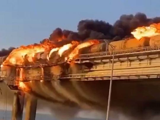 Міноборони України офіційно підтвердило удар по Кримському мосту: в рф почалась істерика