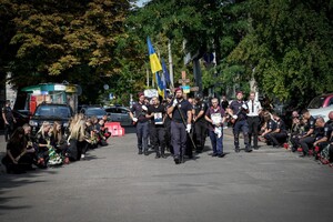 В Одессе простились с полицейским, который погиб за Украину в Херсонской области