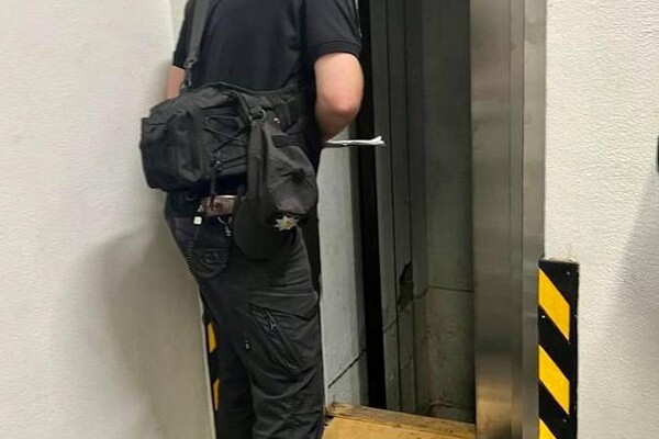 В ТЦ на Екатерининской в Одессе погиб лифтер, когда спасал застрявших людей 