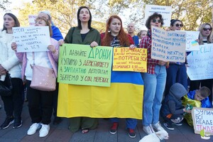 Одесситы снова вышли на протест против неуместных во время войны тендеров