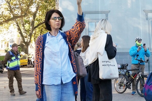 Одесситы снова вышли на протест против неуместных во время войны тендеров