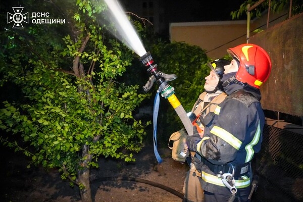 На Педагогической загорелись балконы многоэтажки