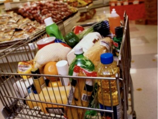 Ціни злетять? Які продукти можуть подорожчати до осені
