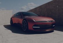 Космическое вдохновение из Днепра: дизайнер McLaren представил концепт украинского суперкара «Мрия»