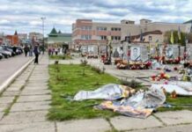 В Одесской области водитель повредил портреты на Аллее Героев