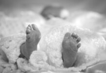На Одесчине в пакете в шкафу обнаружили тело новорожденного ребенка